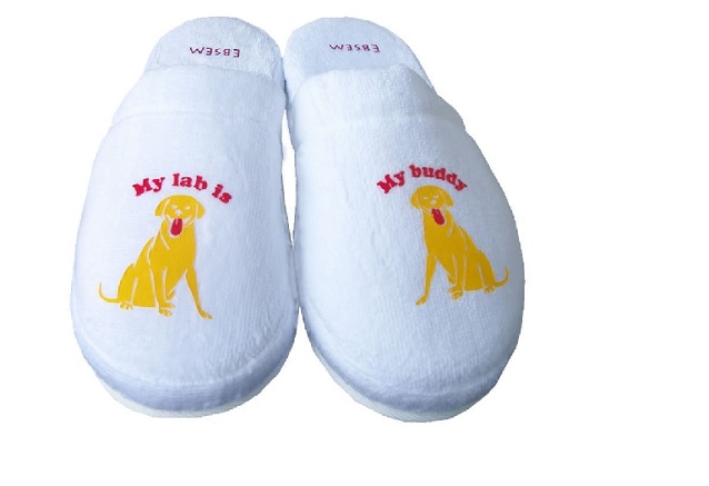 pair of bath slippers with - My lab is my buddy print
