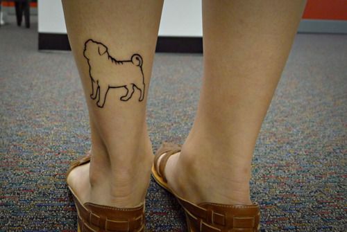 outline of Pug Tattoo on the leg