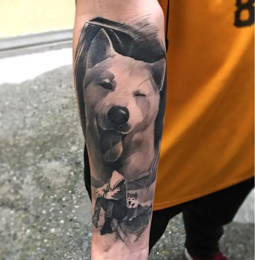 3D smiling face of Akita Inu tattoo on the forearm