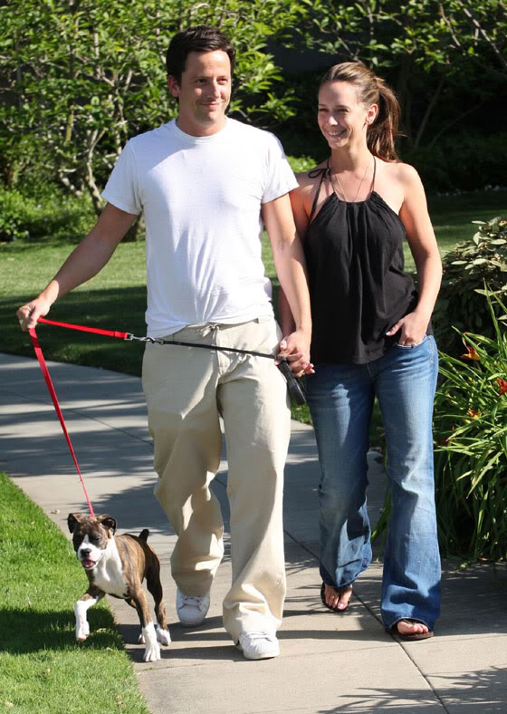 Jennifer Love Hewitt walking at the park with her Boxer dog