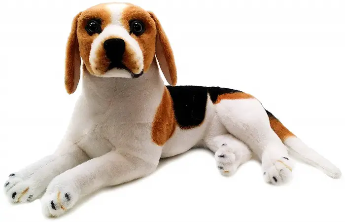 A Beagle stuffed animal