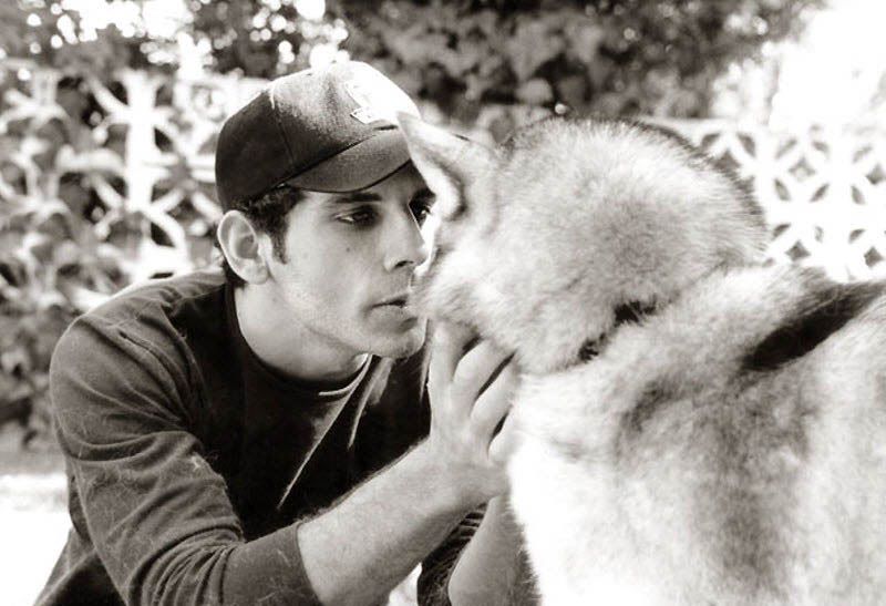 Ben Stiller talking to his Siberian Husky