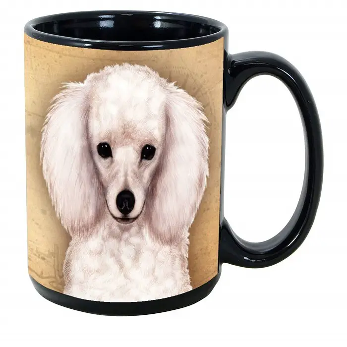 Black mug printed with a realistic Poodle with brown background