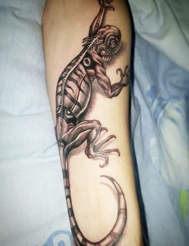 3D large Lizard Tattoo on the forearm