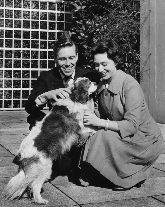 Princess Margaret with her Cavalier King Charles Spaniel dog