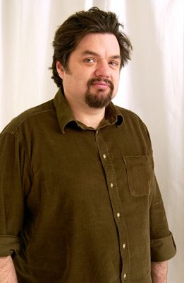 a photo of Oliver Platt