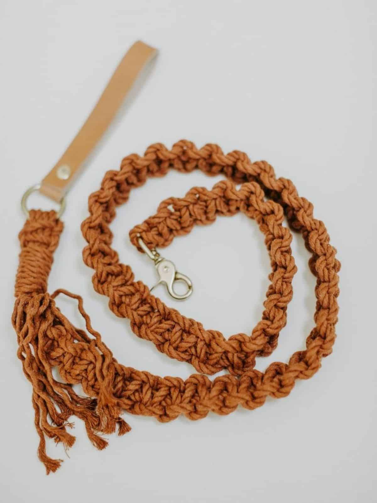 macrame leash 