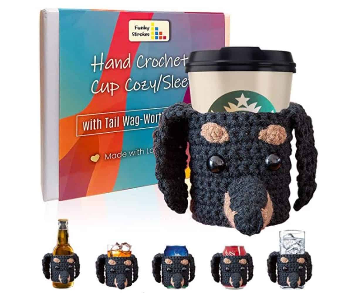 crochet cup hold dog design 